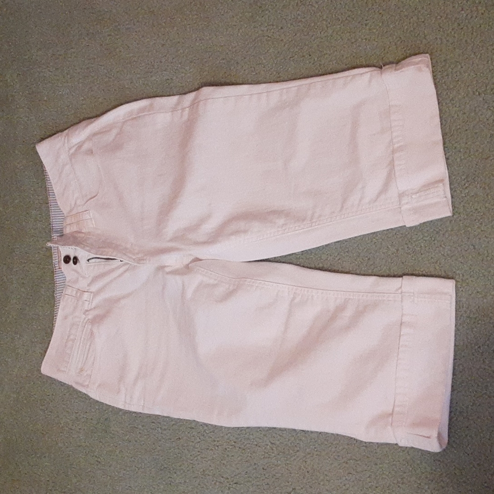 Like new! White denim capris, size 8 - Picture 1 of 6
